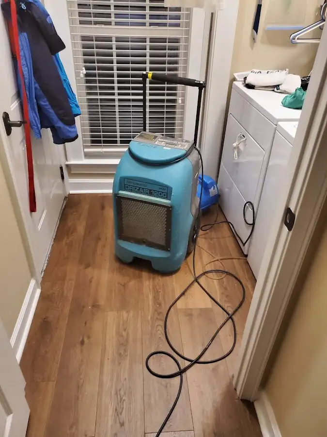Commercial dehumidifier deployed for Crawl Space Restoration in Commerce